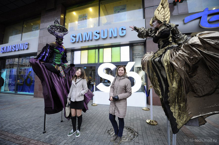 Старт продаж Samsung Galaxy S6 в Москве
