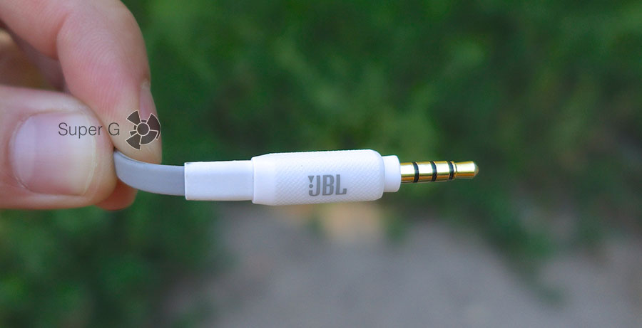 Штекер и кабель для наушников JBL J33a