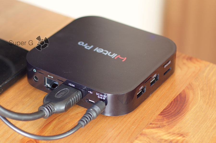 Подключение Wintel W8 Pro к телевизору происходит через HDMI-кабель