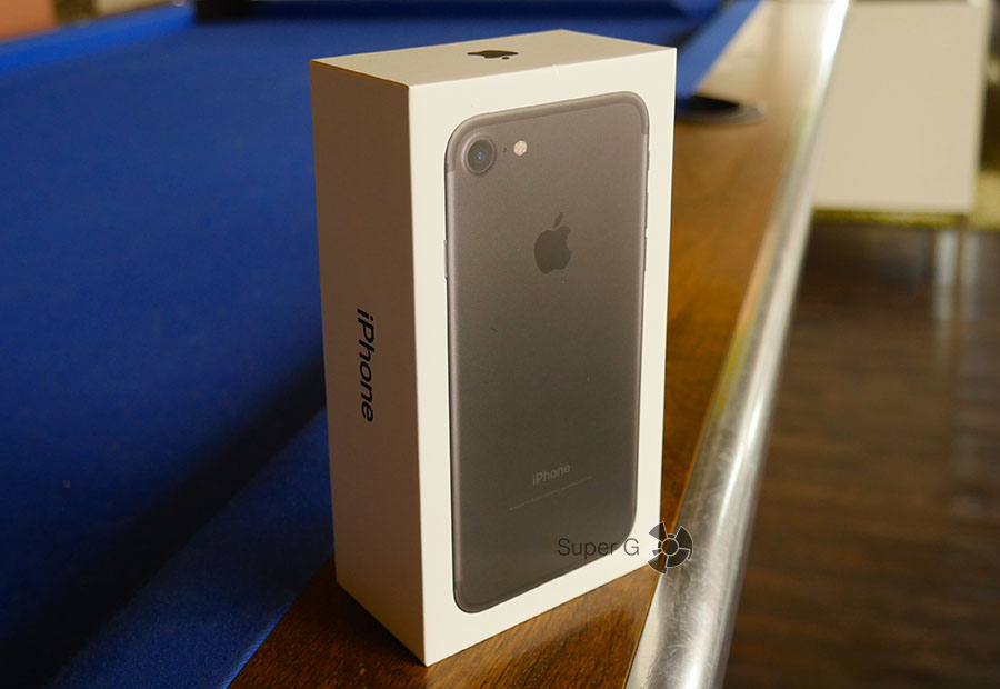 Распаковка и комплектация iPhone 7