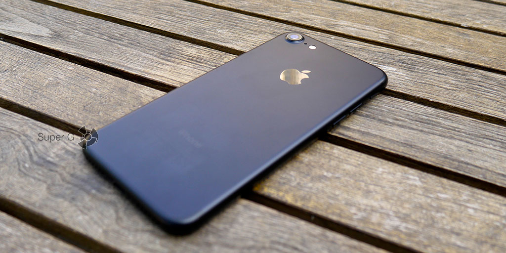 Черный цвет iPhone 7