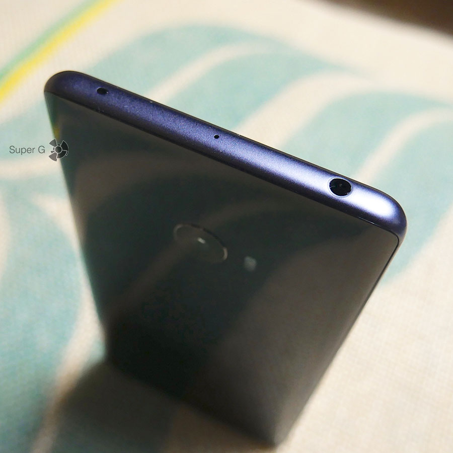 Разъём 3,5 мм в Xiaomi Mi Note 2 никуда не делся