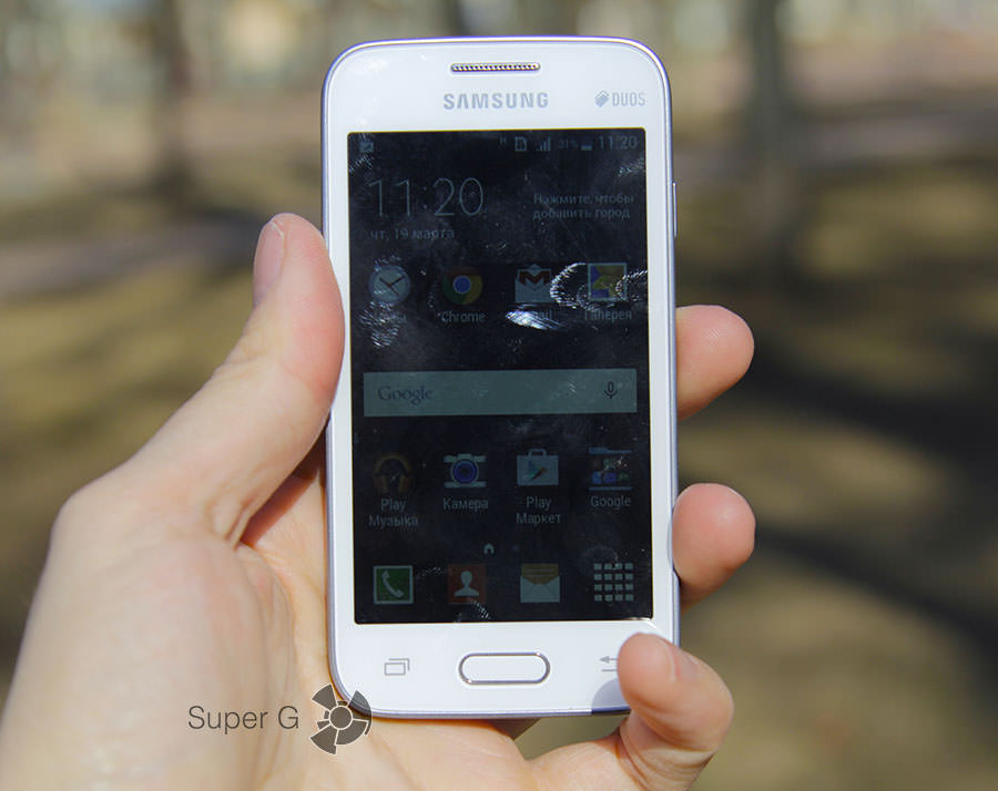 Samsung Galaxy Ace 4 Lite с запачканным дисплеем