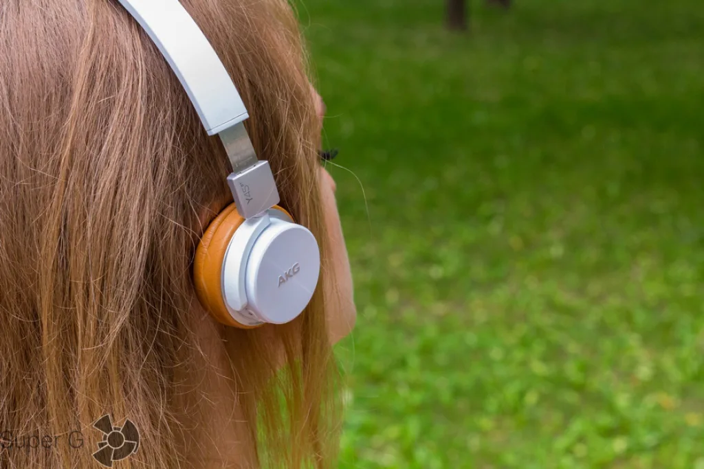 AKG Y45BT провода