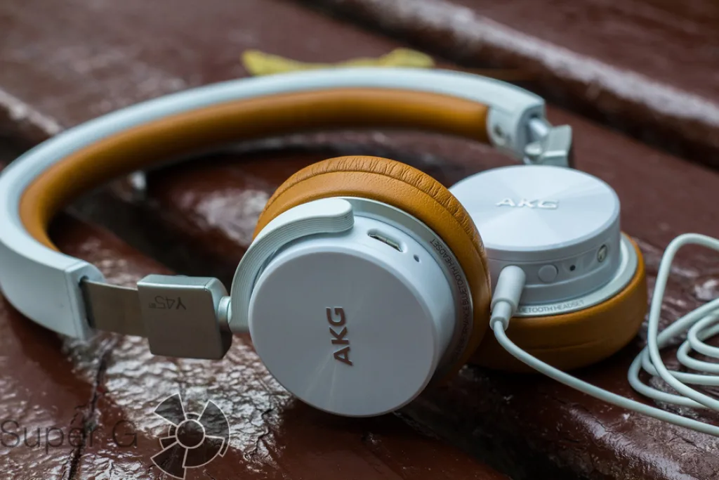 AKG Y45BT 