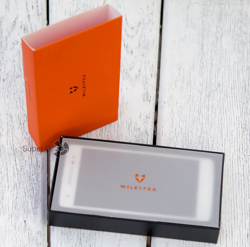 Распаковка Wileyfox Storm