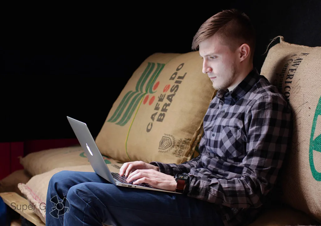 MacBook Air 13 MJVE2RU купить
