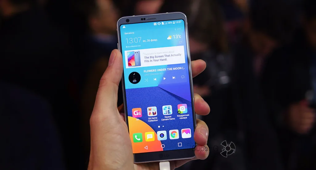Дисплей LG G6 лишен острых углов и рамок