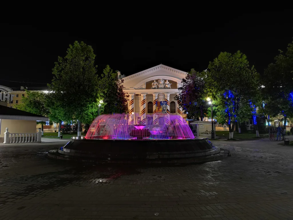 Пример простой ночной фотографии с uawei P20 Pro