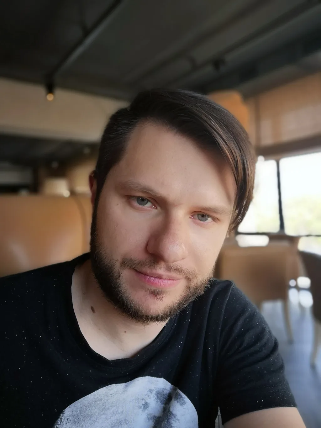 Размытие фона на фронтальную камеру Huawei P20 Pro