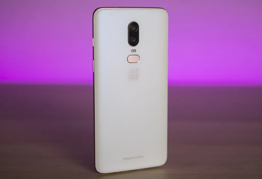 Белый OnePlus 6 купить в Москве