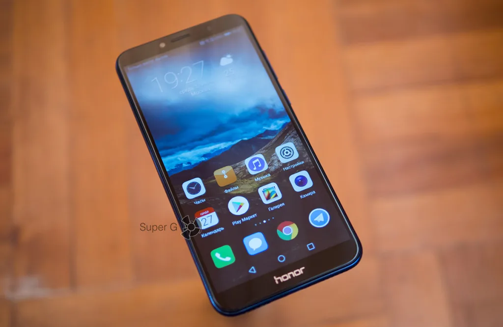 Экран Honor 7C