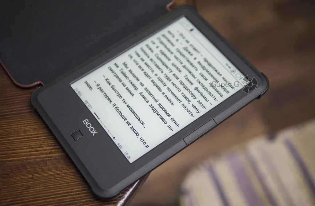 Кнопки навигации в электронной книге ONYX BOOX Faust