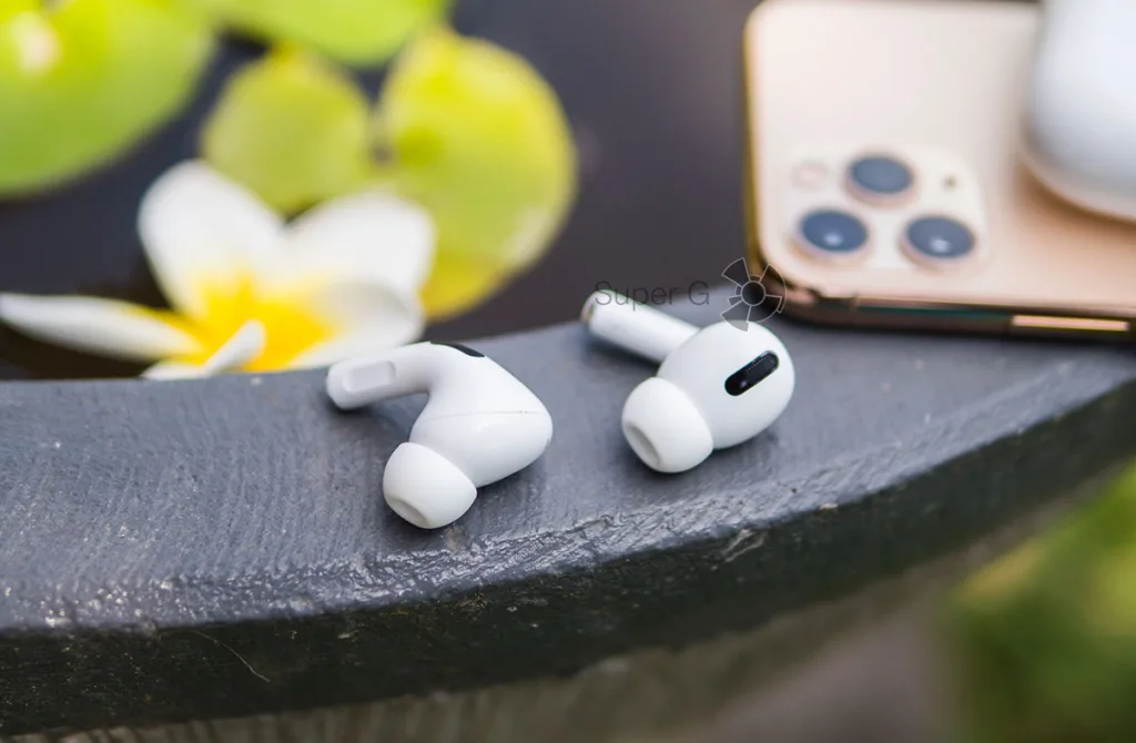 Наушники Apple AirPods Pro