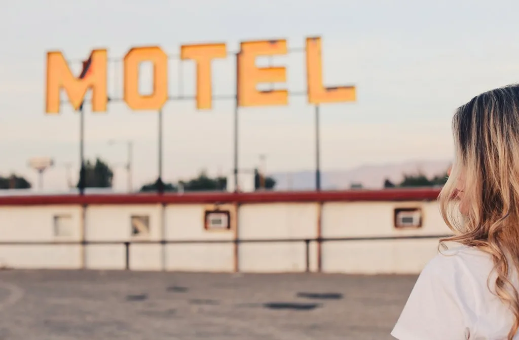 Motel Girl