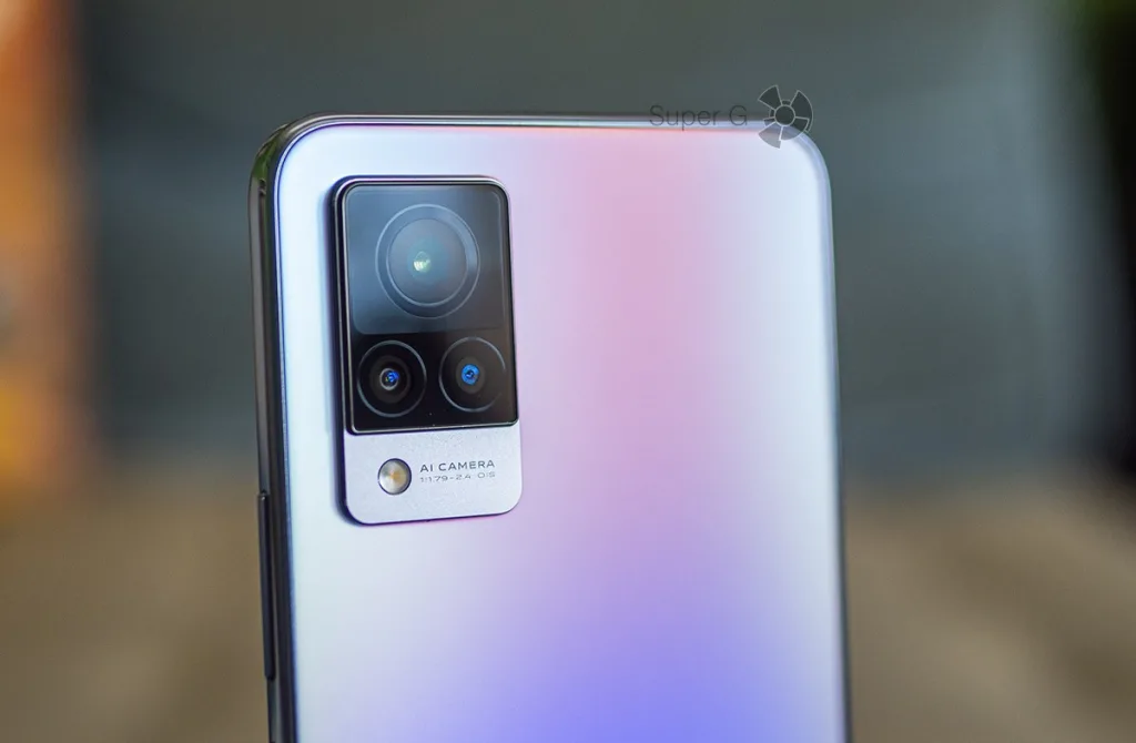Цена Vivo V21