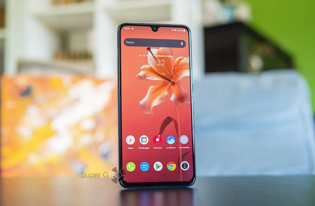 Экран vivo V21