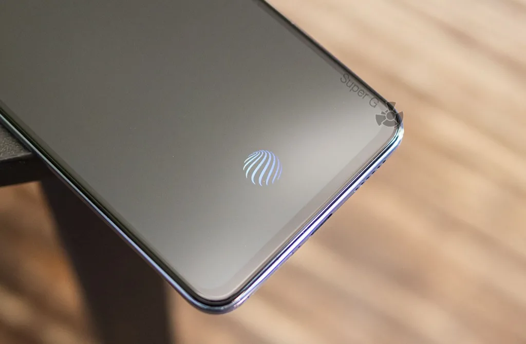 Сканер отпечатков пальцев Vivo V21