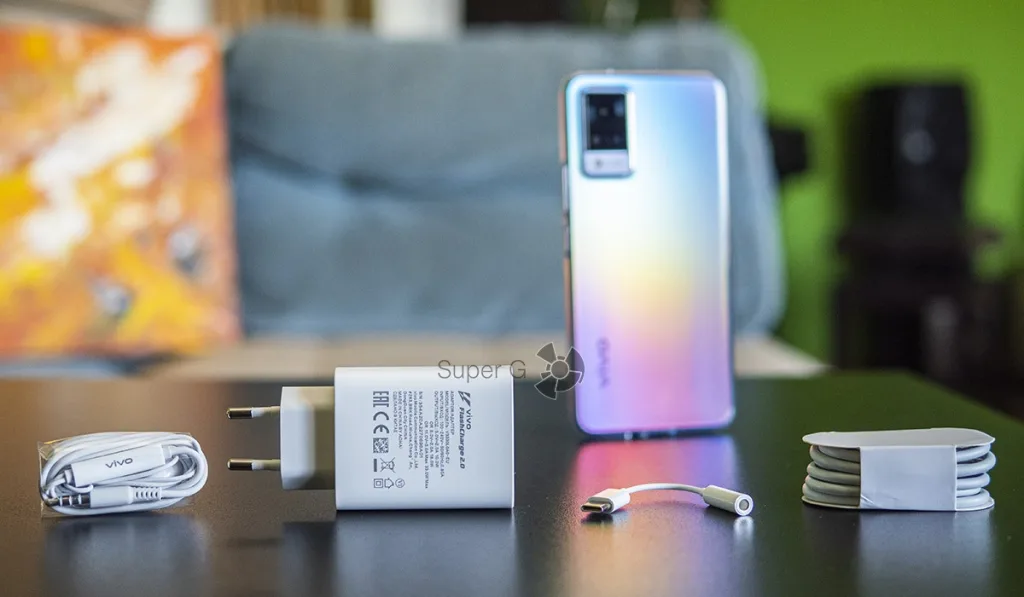 Комплект Vivo V21