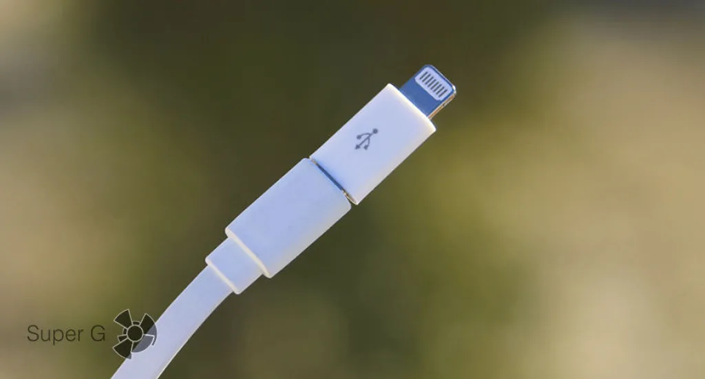 Переходник с Lightning на Micro USB
