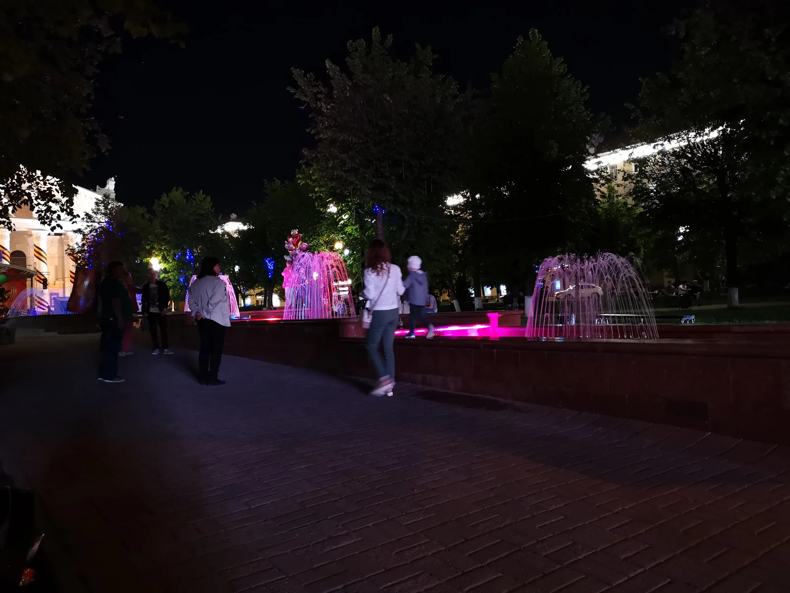 Ночная фотография - снято на Huawei P20 Pro