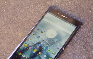 Обзор Sony Xperia Z Ultra