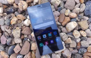 Обзор смартфона Huawei P8
