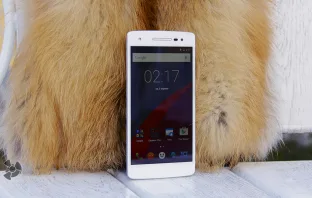 Обзор смартфона Wileyfox Storm