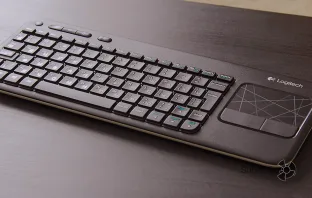 Обзор Logitech K400r - Клавиатура или пульт управления?