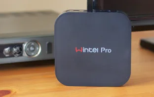 Обзор ТВ-приставки Wintel W8 Pro