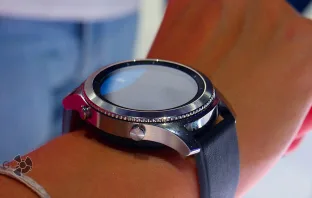 Краткий обзор умных часов Samsung Gear S3