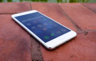 Обзор смартфона Meizu M3E