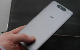 ZTE Blade V8 будет анонсирован на выставке CES 2017