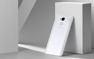 Doogee рассказывают, как производит Y6 Piano White