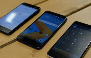 HTC представила «игровой» U Play на Helio P10