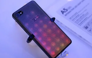 Три новых смартфона Alcatel на MWC 2017