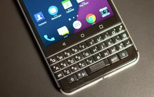 Третий Blackberry китайского производства представят 25 февраля