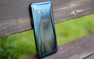 Обзор смартфона HTC U11
