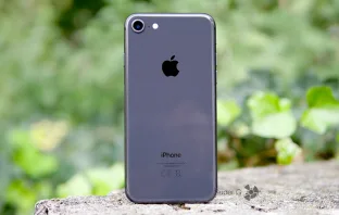 Обзор iPhone 8