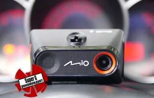 Mio MiVue 786 — большой обзор правильного видеорегистратора