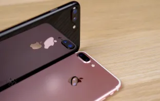 Чем отличается iPhone 8 Plus от iPhone 7 Plus? Обзор-сравнение смартфонов