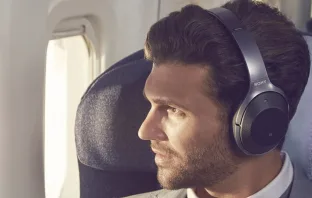 Наушники Sony WH-1000Xm2 и при чём тут вертолёты?