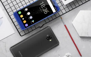 Теперь и Oukitel K8000 показался на видео