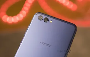 Обзор Honor View 10
