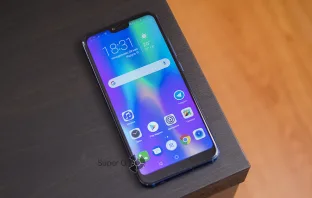 Обзор смартфона Honor 10