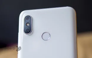 Если бы я покупал флагман, это был бы Xiaomi Mi8