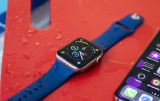 Тренируемся с Apple Watch Series 4 в бассейне