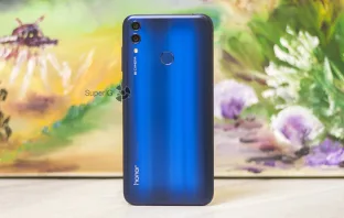 Buy Honor 8C