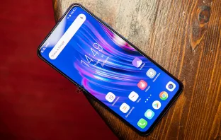 Сравнение Vivo V15 Pro с V15