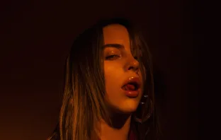 Рецензия на альбом Billie Eilish - When We All Fall Asleep, Where Do We Go?